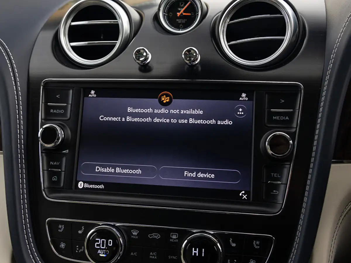 2016-bentley-bentayga-60-w12-big-10