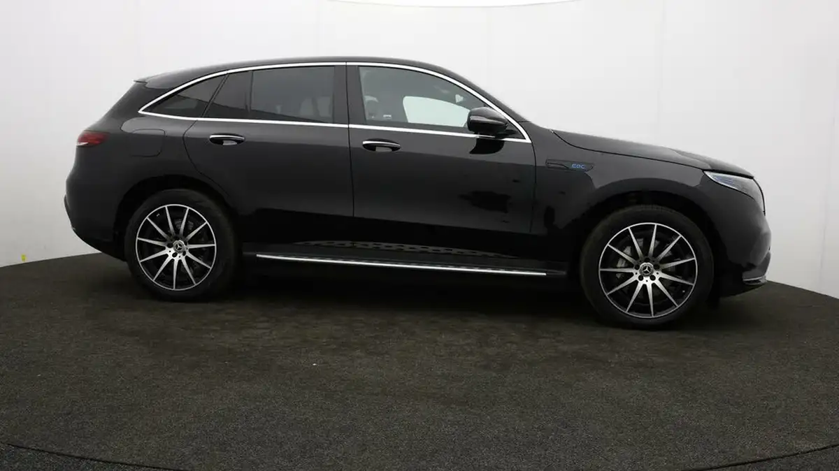 2022-mercedes-benz-eqc-e-eqc-400-amg-line-big-40