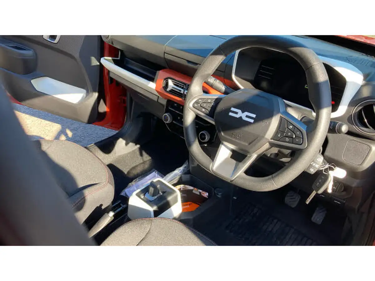 2025-dacia-spring-e-expression-45bhp-45-big-10