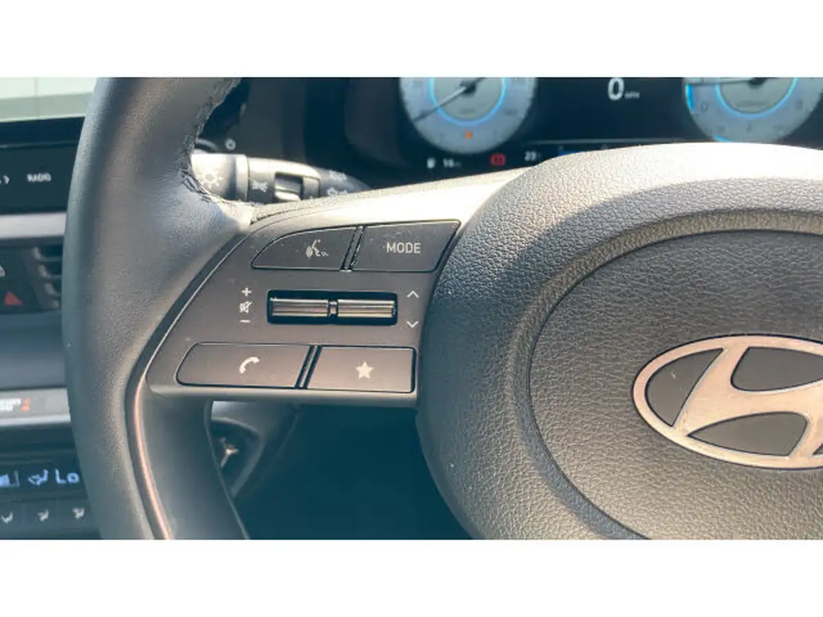 2024-hyundai-i20-10-t-gdi-premium-big-29