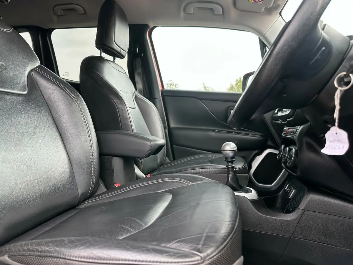 2015-jeep-renegade-16td-limited-big-35