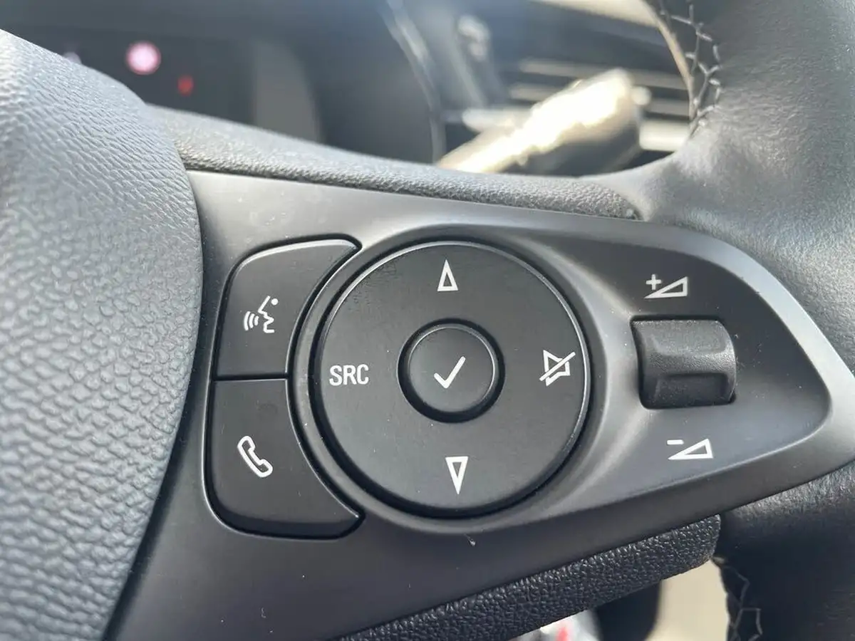 2022-vauxhall-corsa-12i-elite-edition-big-16