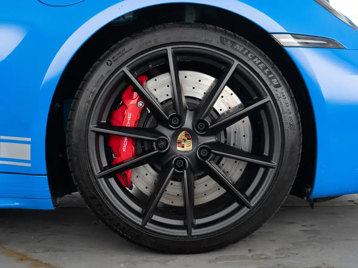 2021-porsche-911-30-carrera-4-gts-480ps-coupe-big-3