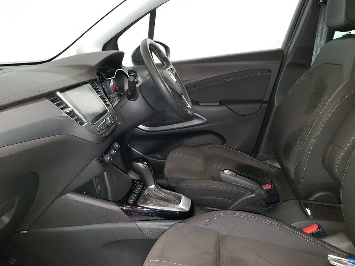 2022-vauxhall-crossland-12-ultimate-130ps-auto-big-4