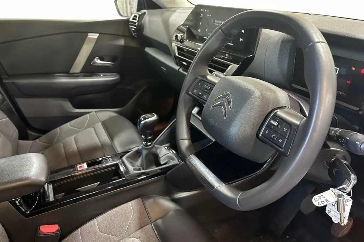 2022-citroen-c4-12-puretech-sense-big-6