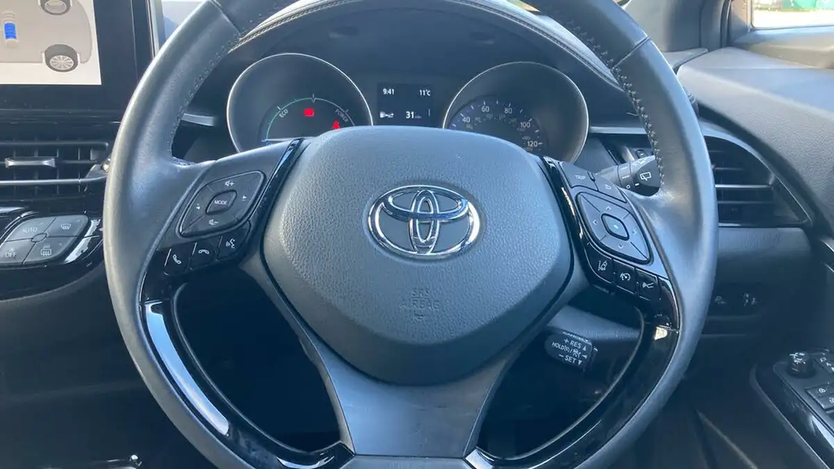 2022-toyota-c-hr-18-vvt-i-design-big-7