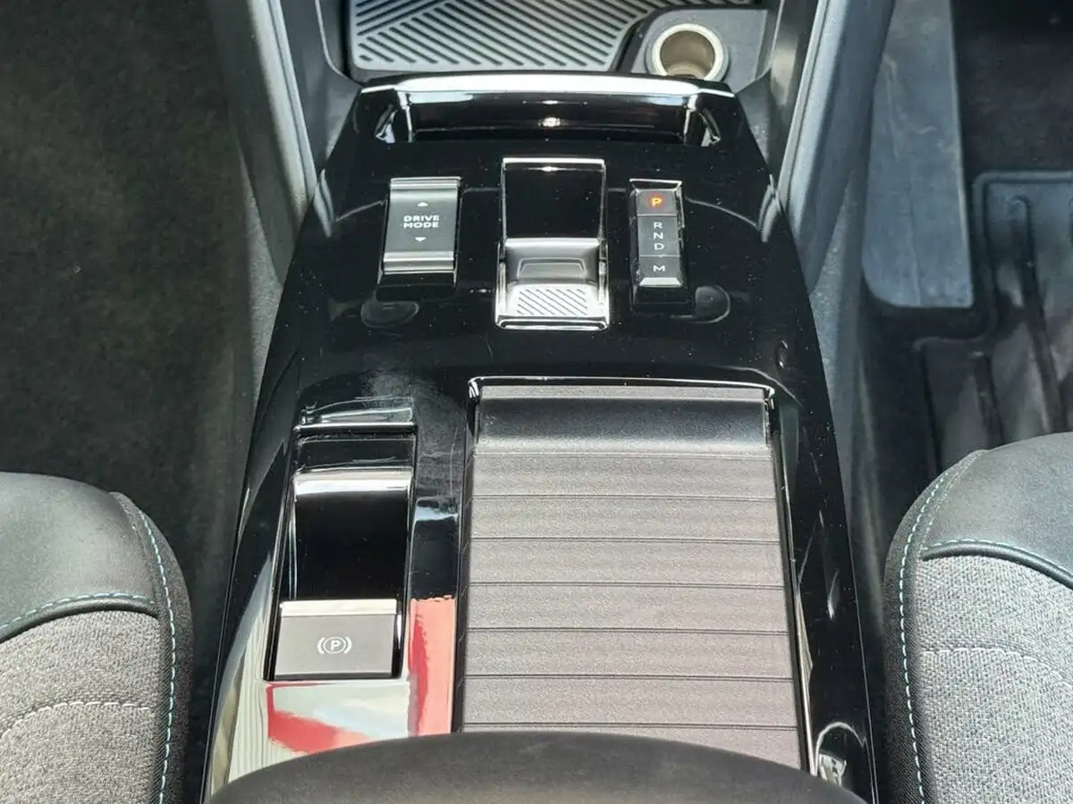 2022-citroen-c4-12-puretech-c-series-edition-eat8-big-34