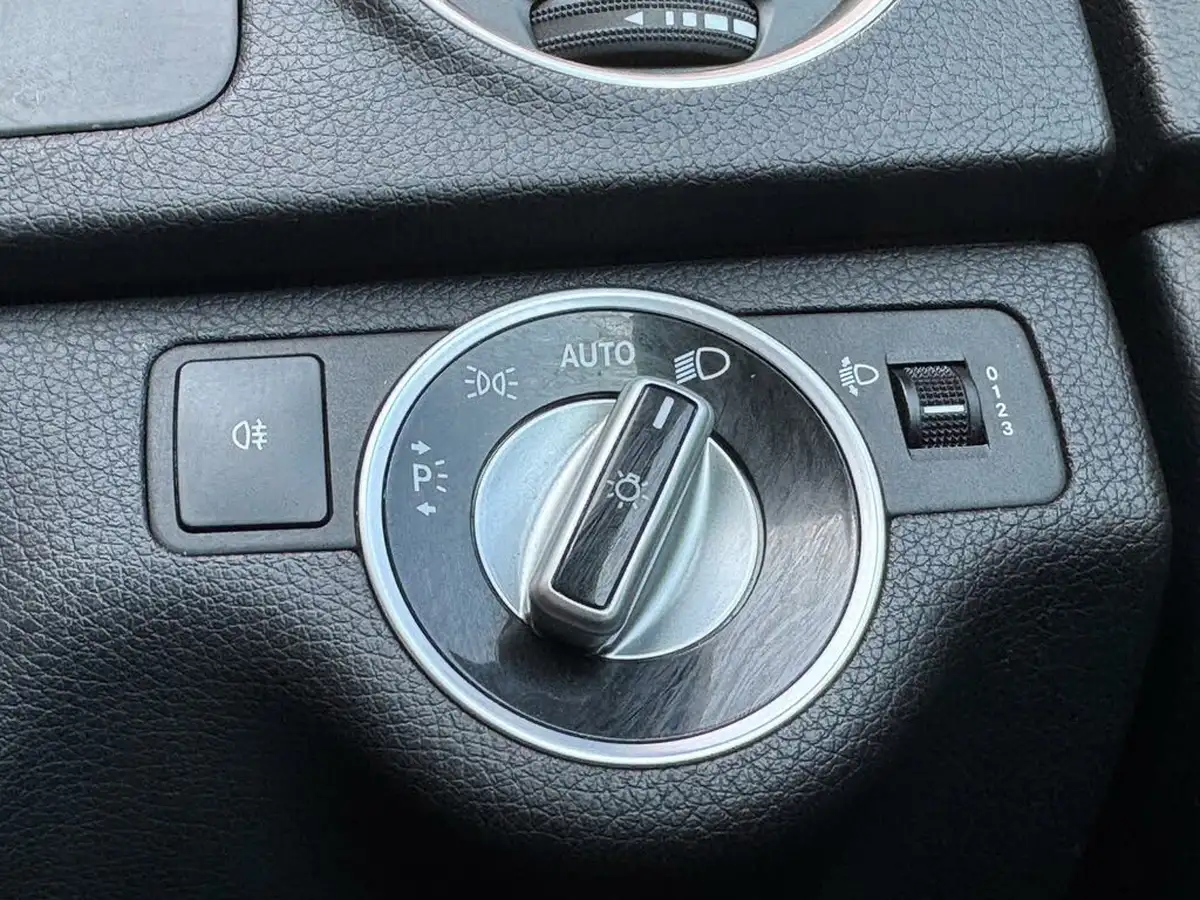 2013-mercedes-benz-c-class-21cdi-c250-cdi-amg-sport-estate-5d-7g-tronic-plus-big-18