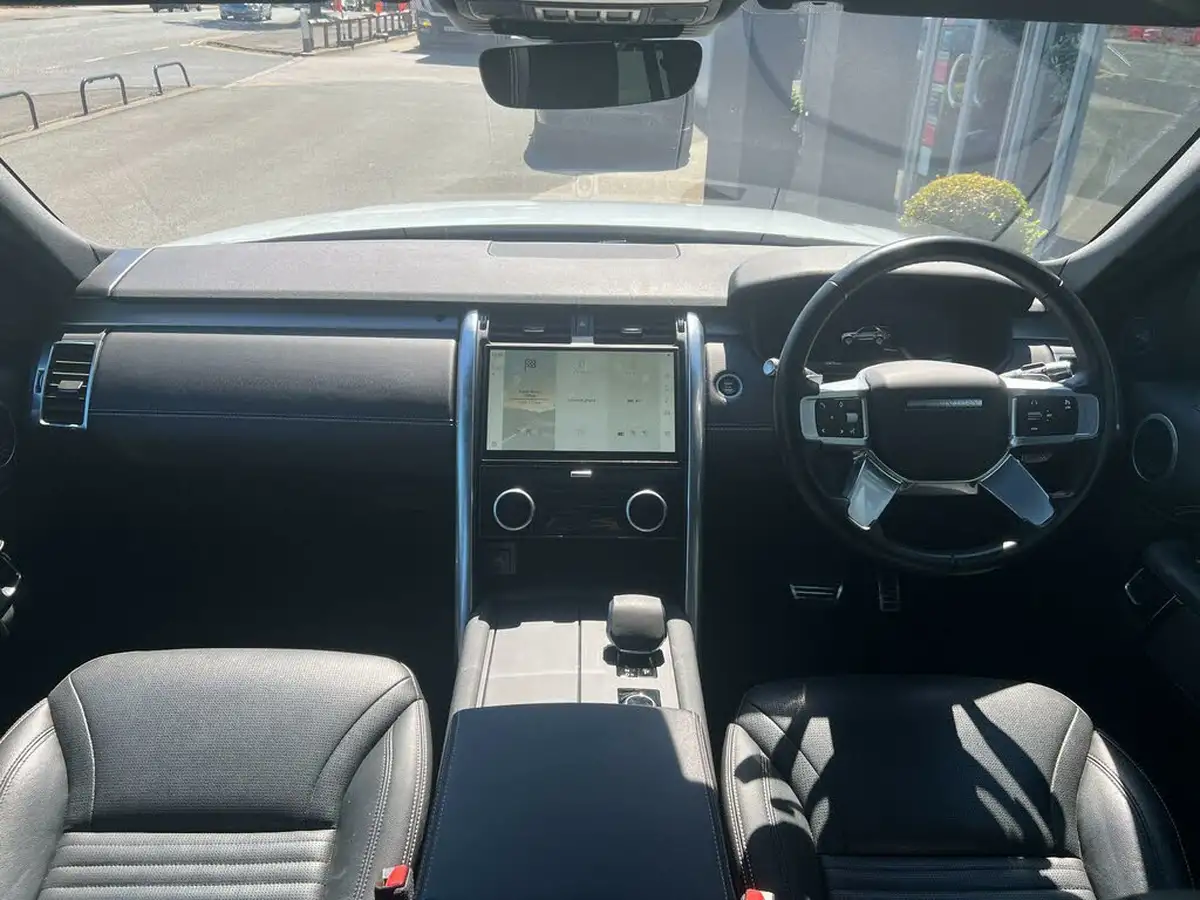 2021-land-rover-discovery-30-d250-r-dynamic-se-250ps-big-8