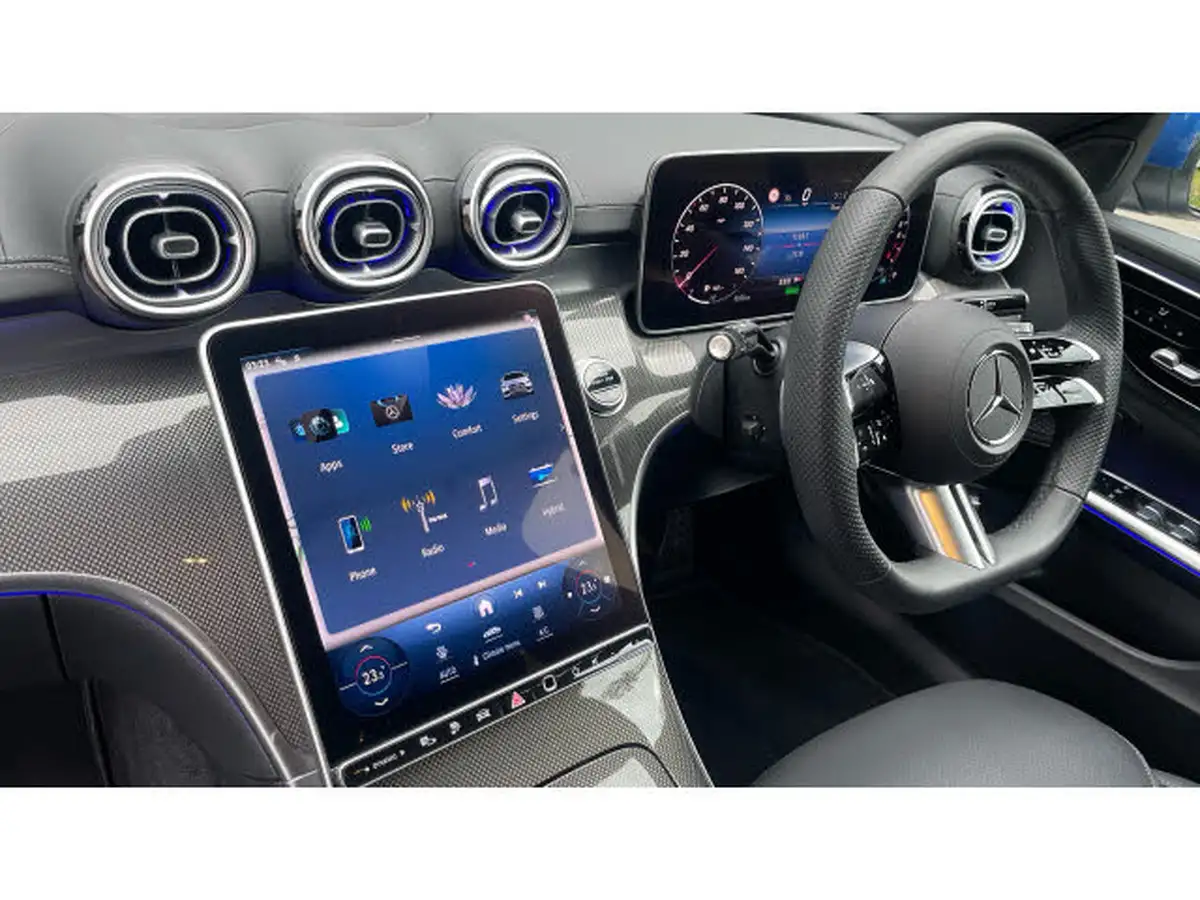 2024-mercedes-benz-c-class-20-c300e-amg-line-big-8