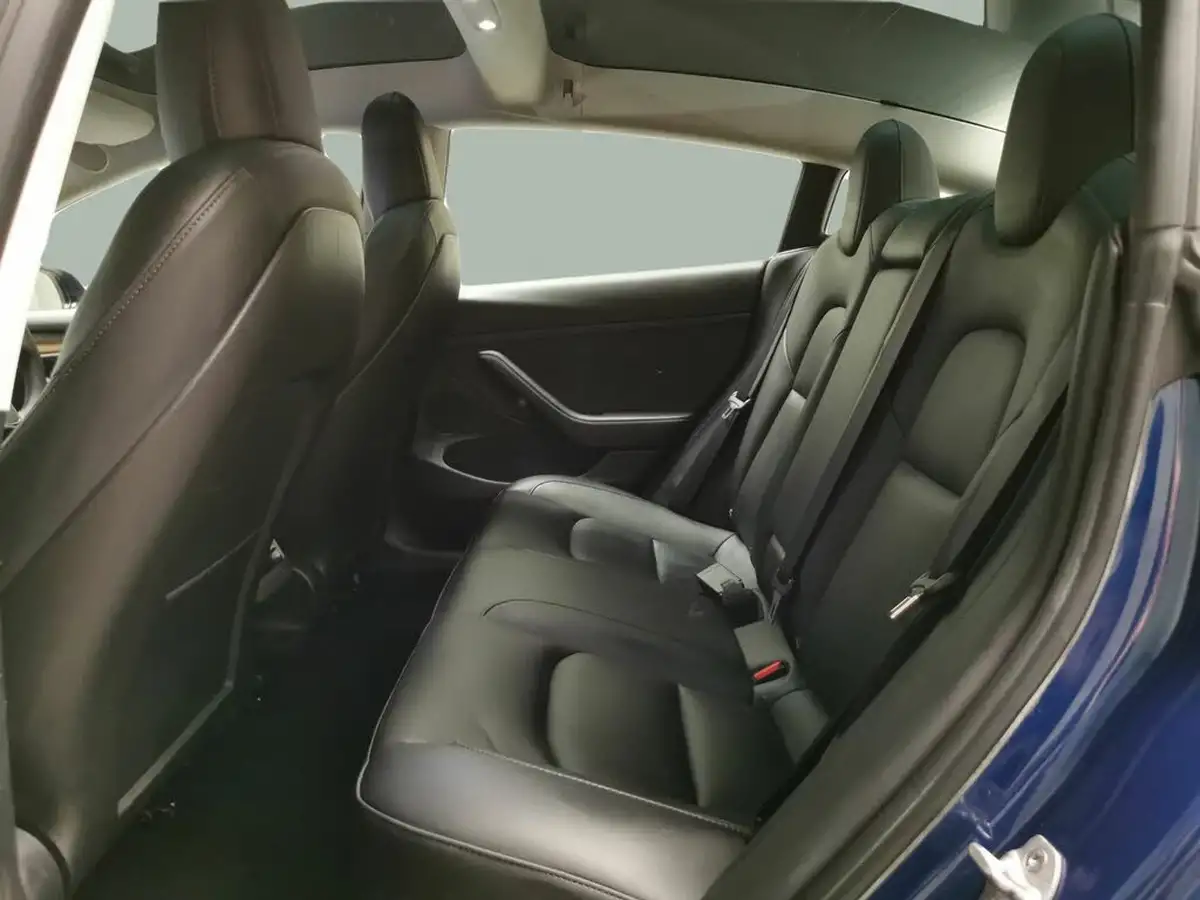 2022-tesla-model-3-e-long-range-big-27