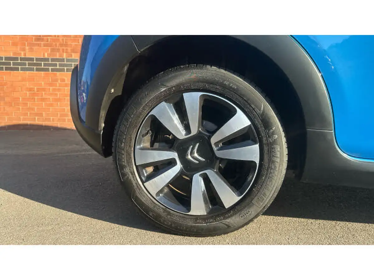 2019-citroen-c3-12-puretech-flair-110ps-ss-eat6-big-6