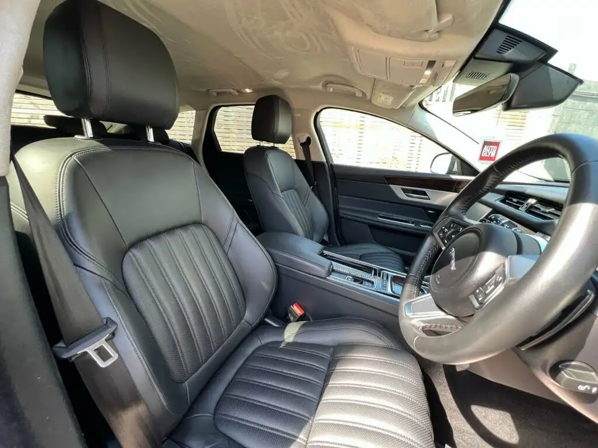 2019-jaguar-xf-20i-portfolio-250ps-sportbrake-5d-big-30