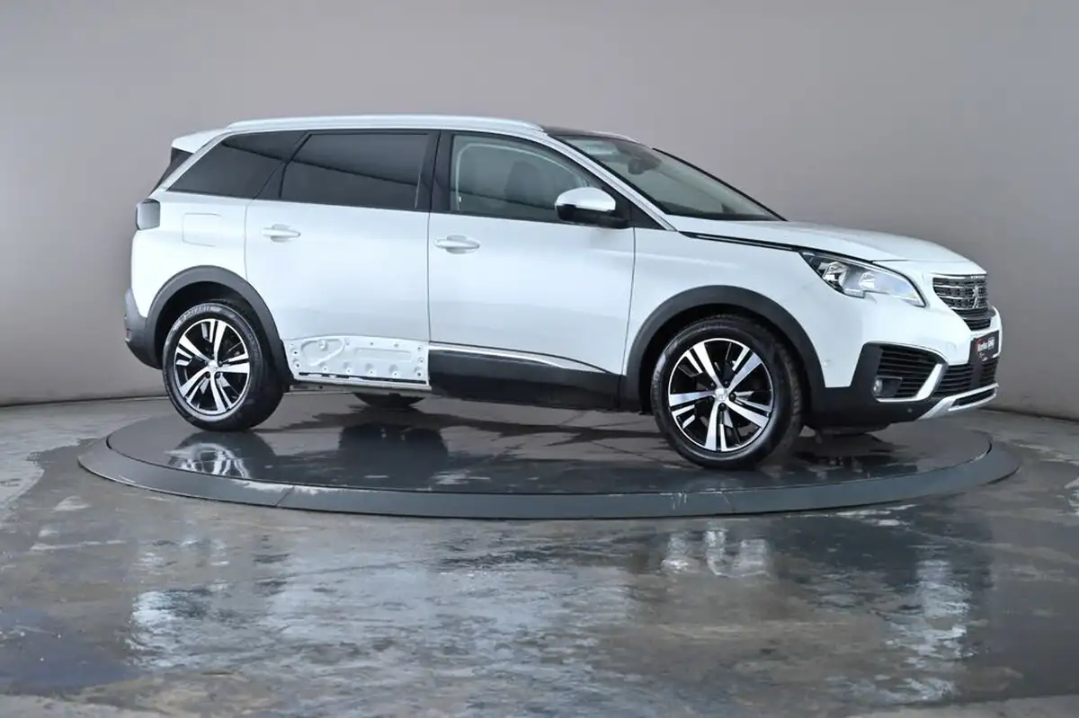 2018-peugeot-5008-suv-12-puretech-allure-eat6-big-33