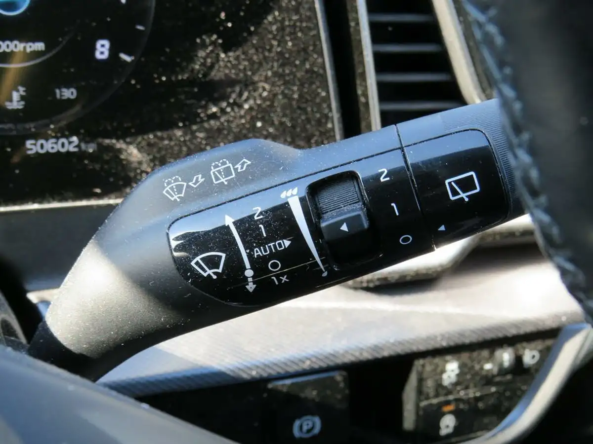 2022-kia-sportage-16-t-gdi-launch-edition-big-24