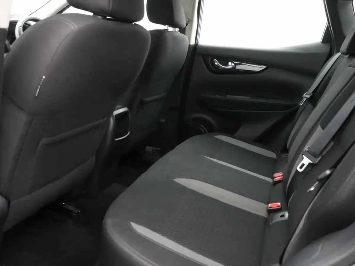 2020-nissan-qashqai-13-dig-t-acenta-premium-160ps-big-10