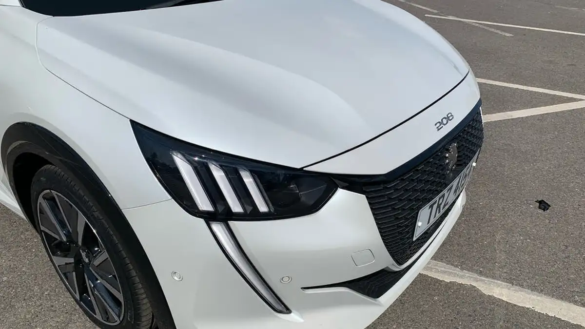 2022-peugeot-208-12-puretech-gt-130bhp-eat8-big-46