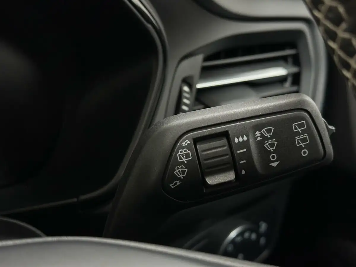 2020-ford-focus-20-st-hatchback-big-14
