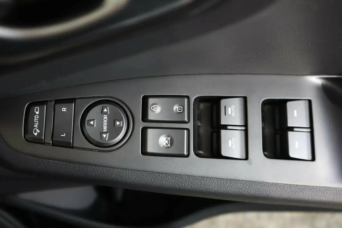 2021-hyundai-ioniq-16-gdi-premium-hybrid-big-24