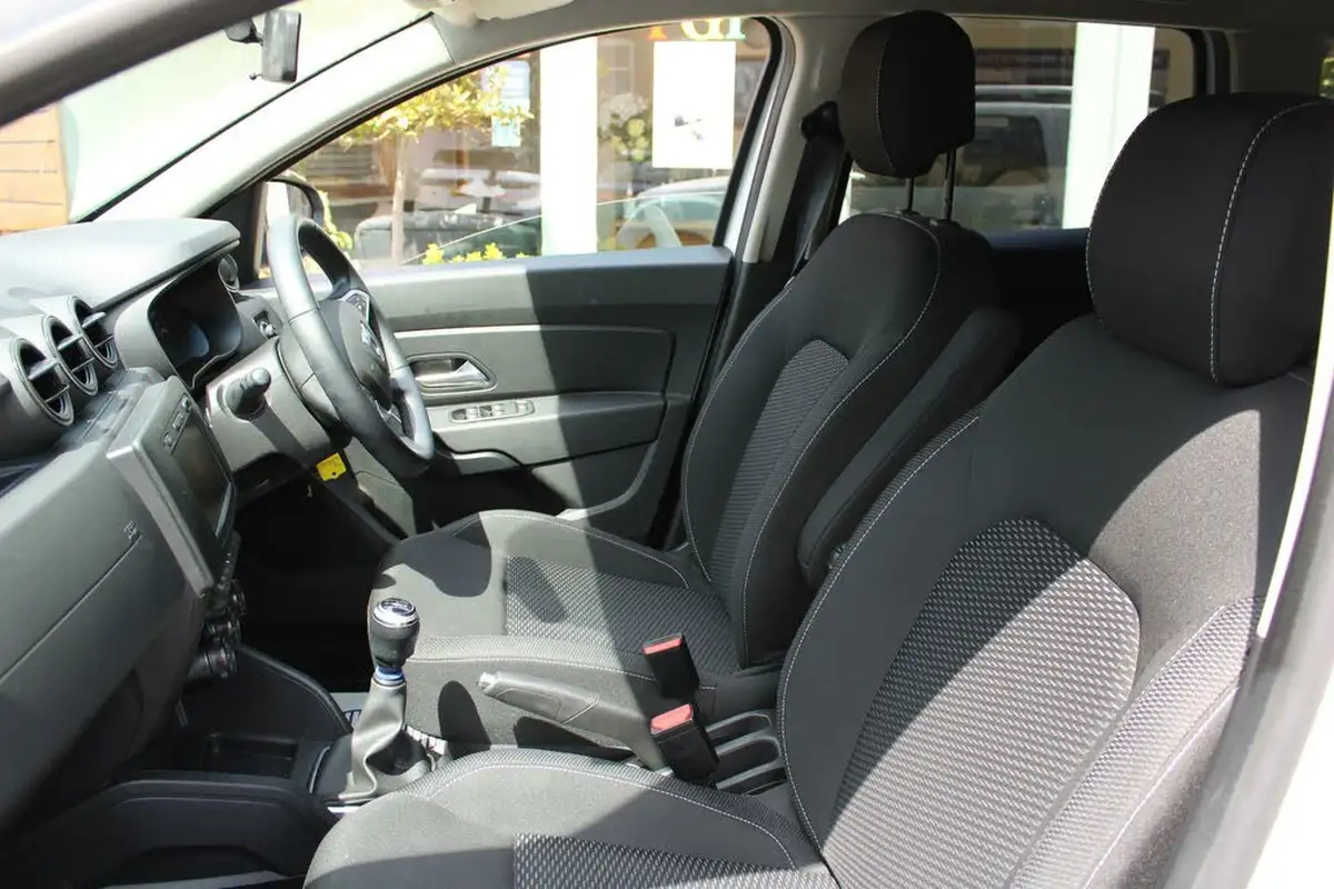 2019-dacia-duster-10-tce-comfort-ss-big-41