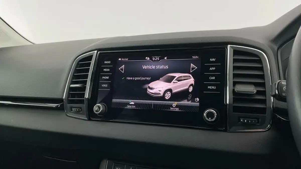 2021-skoda-karoq-15-tsi-se-l-big-14