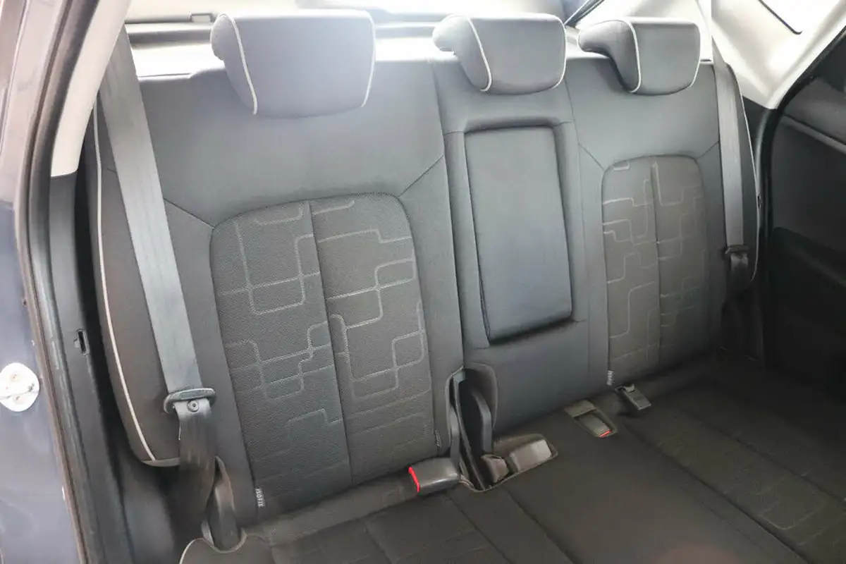 2017-kia-venga-14-2-big-28