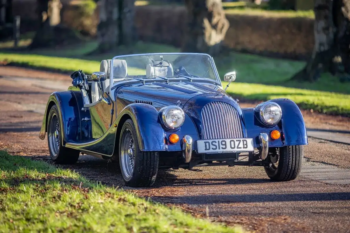 2019-morgan-roadster-37-big-4