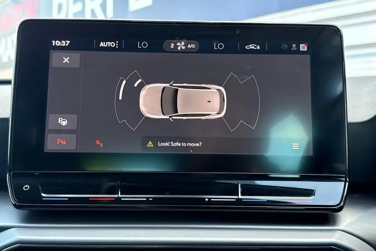 2021-seat-leon-14-e-hybrid-fr-hatchback-big-32