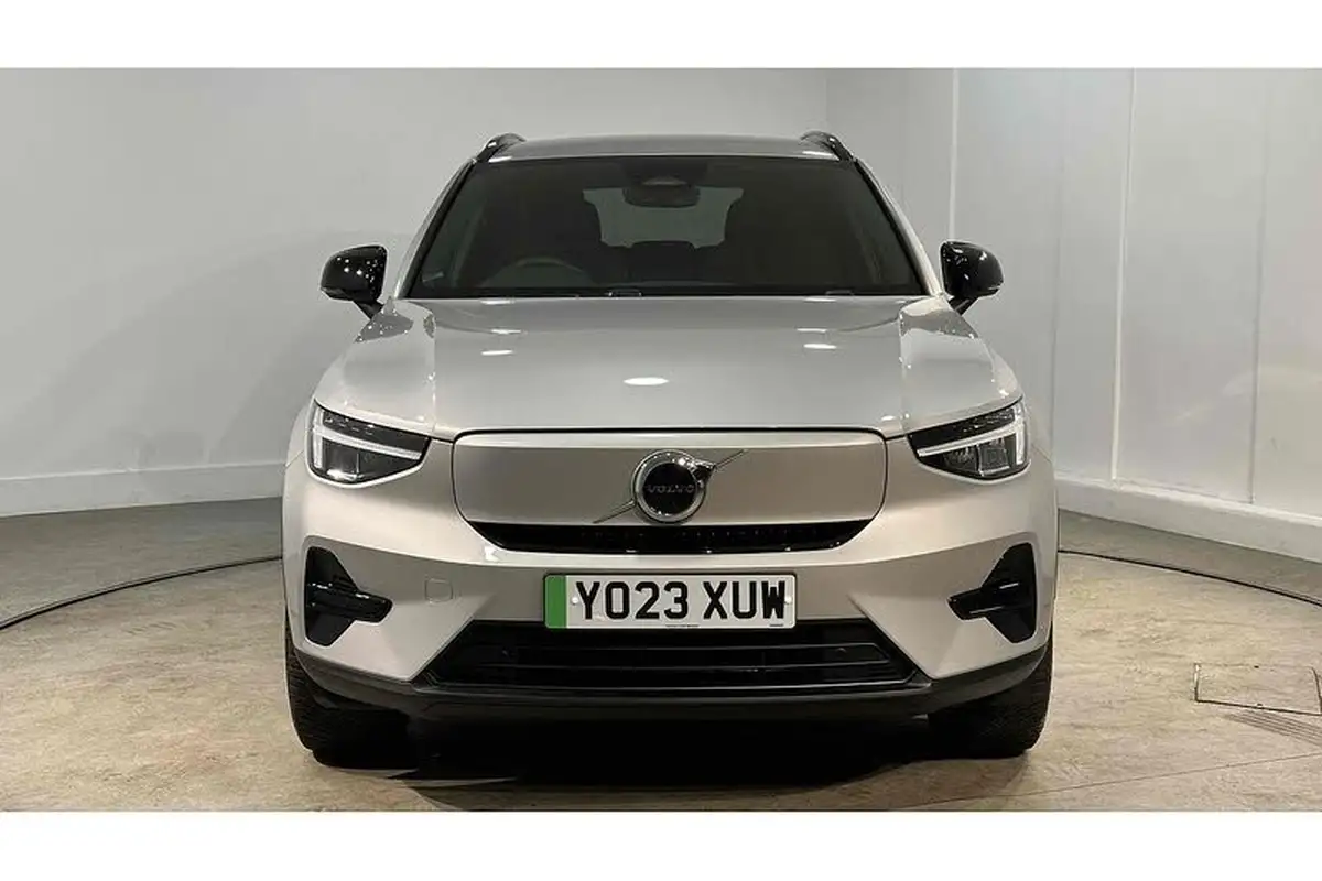 2023-volvo-xc40-e-twin-recharge-core-big-2