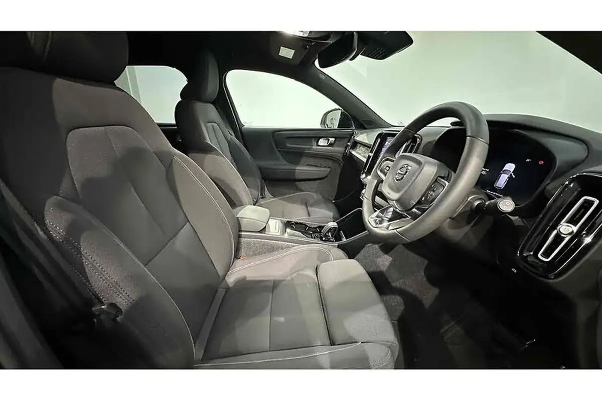 2023-volvo-xc40-e-twin-recharge-core-big-23
