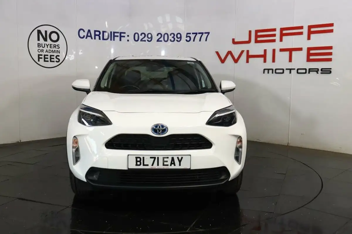 2022-toyota-yaris-cross-15-vvt-i-icon-big-3