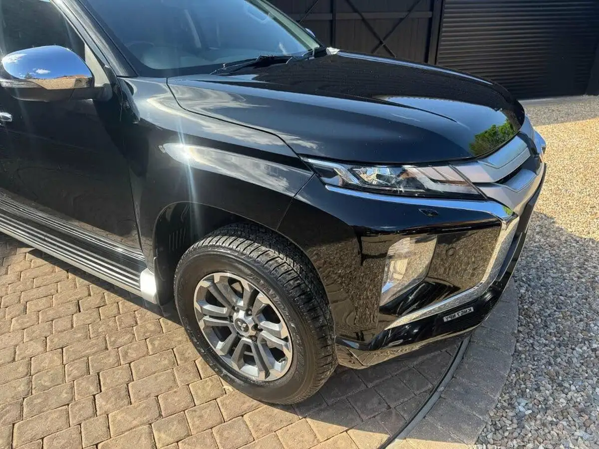 2019-mitsubishi-l200-22di-d-barbarian-x-big-16
