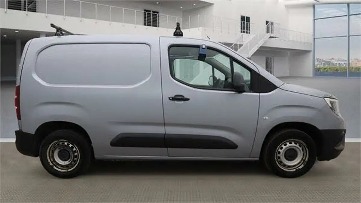 2019-vauxhall-combo-16cdti-edition-2000-100pseu6-big-2