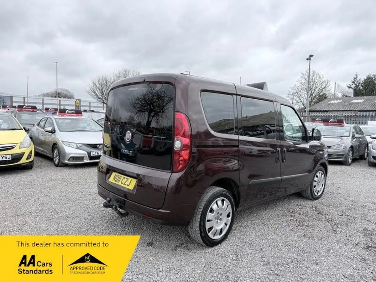 2011-fiat-doblo-14-dynamic-95bhp-big-11