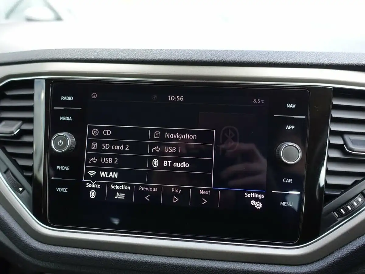 2020-volkswagen-t-roc-15-tsi-se-dsg-big-21