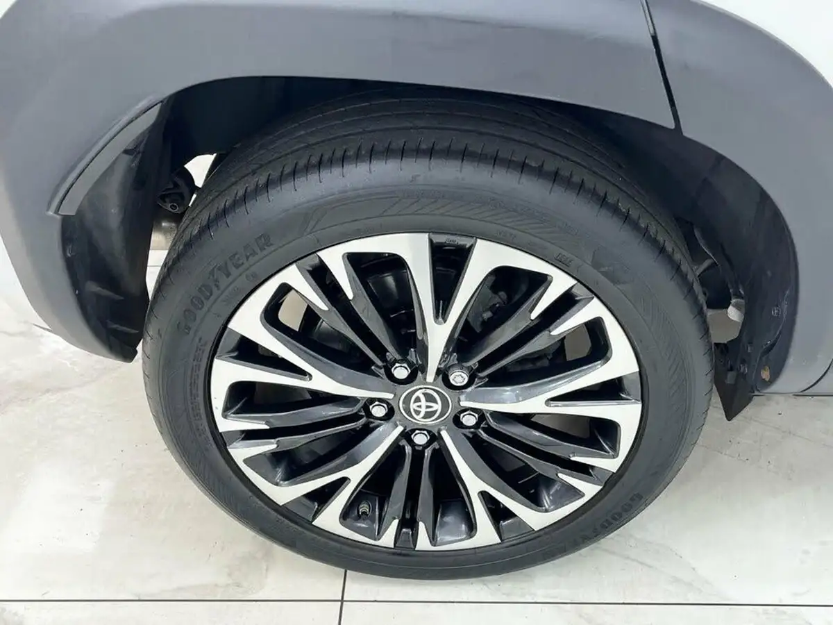 2022-toyota-yaris-cross-15-vvt-i-excel-awd-i-big-15