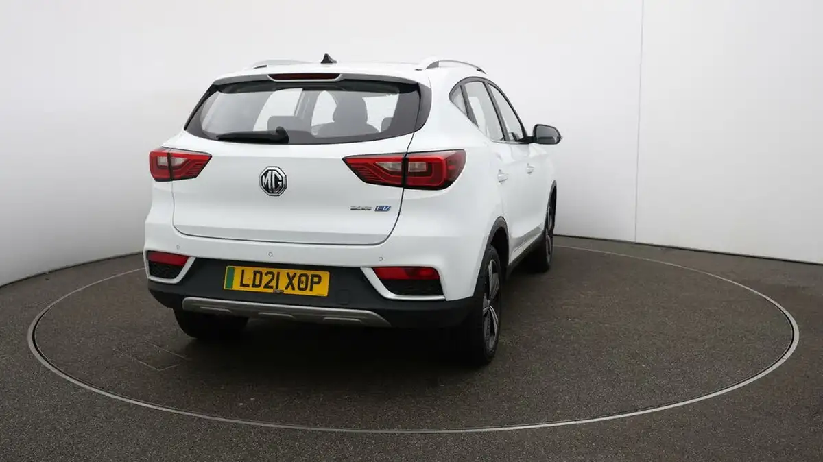 2021-mg-zs-suv-e-exclusive-ev-big-55