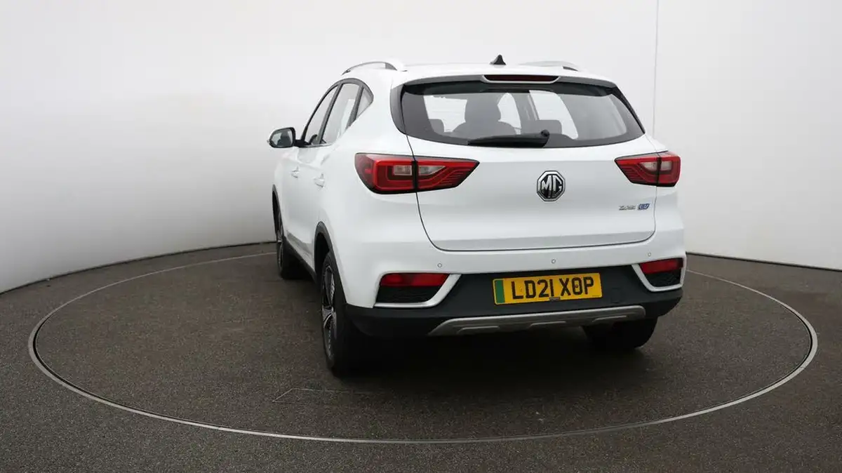 2021-mg-zs-suv-e-exclusive-ev-big-59
