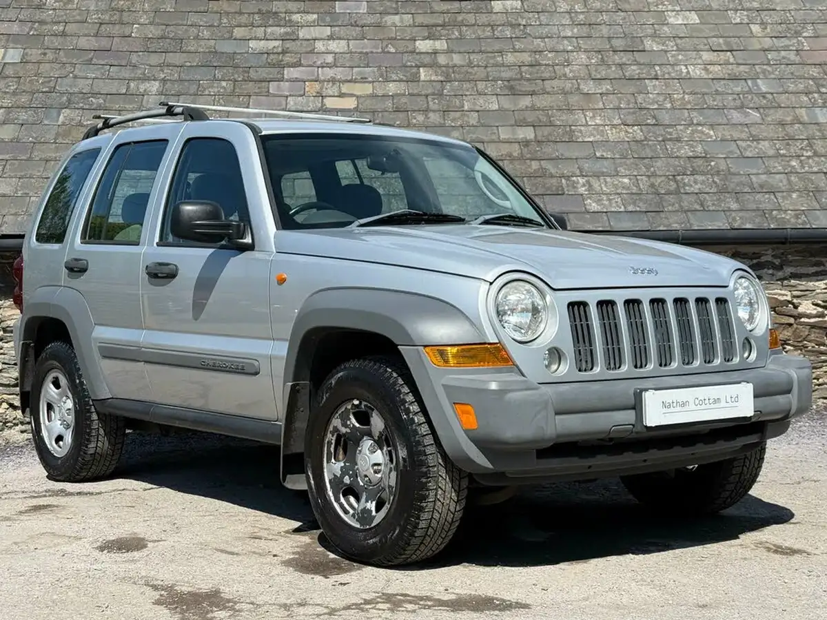 2005-jeep-cherokee-24-sport-big-2
