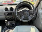 2005-jeep-cherokee-24-sport-small-37