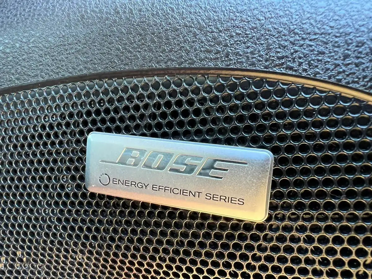 2021-nissan-leaf-e-tekna-big-31