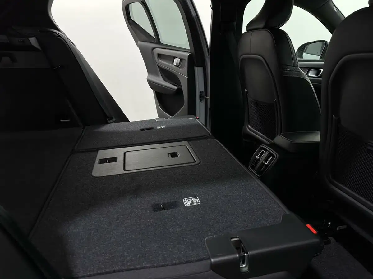2021-volvo-xc40-15-t4-r-design-211bhp-big-40