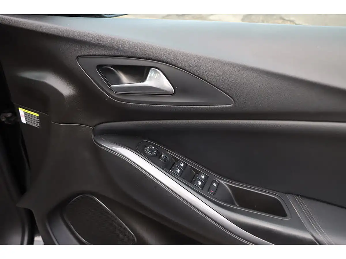 2020-vauxhall-grandland-x-12-sri-nav-auto-big-20