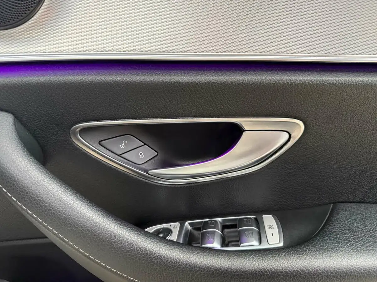 2017-mercedes-benz-e-class-20d-e220d-se-ss-saloon-4d-big-21