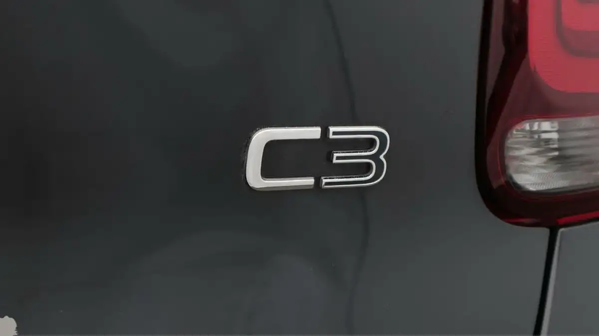2020-citroen-c3-12-puretech-flair-plus-83ps-big-21