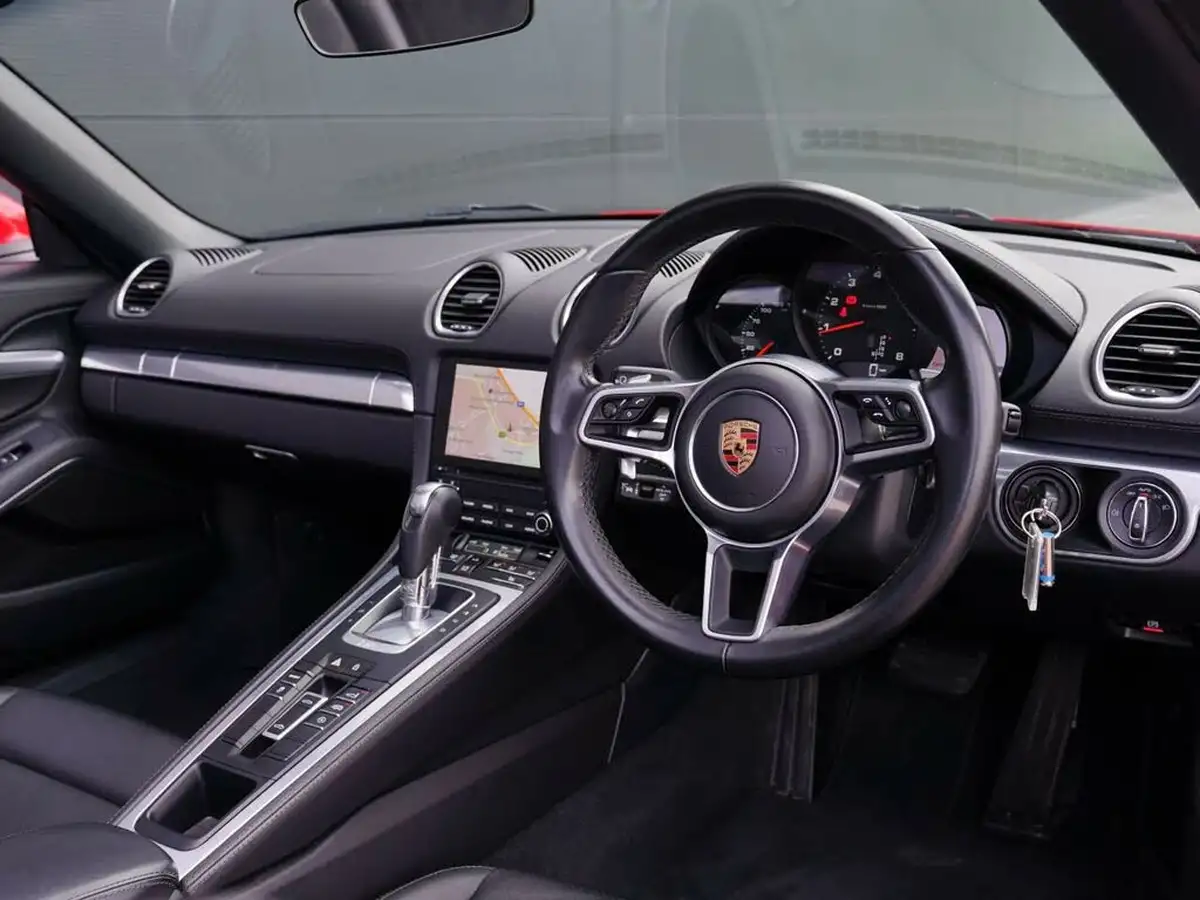 2019-porsche-boxster-718-20-boxster-pdk-big-10