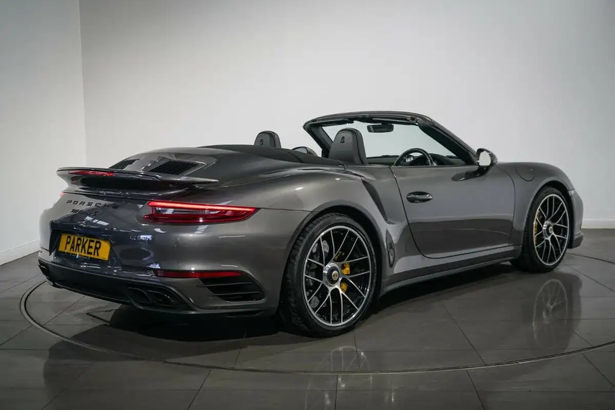 2017-porsche-911-38-turbo-s-cabriolet-big-1
