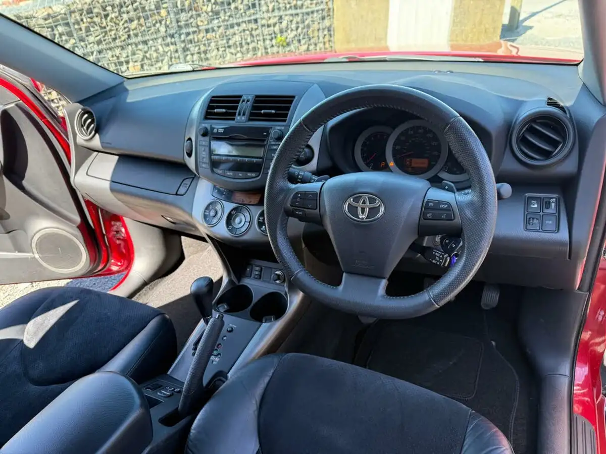2012-toyota-rav4-22td-xt-r-22d-cat-150bhpawd-auto-big-38