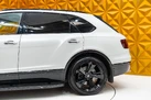 2018-bentley-bentayga-60-w12-small-36