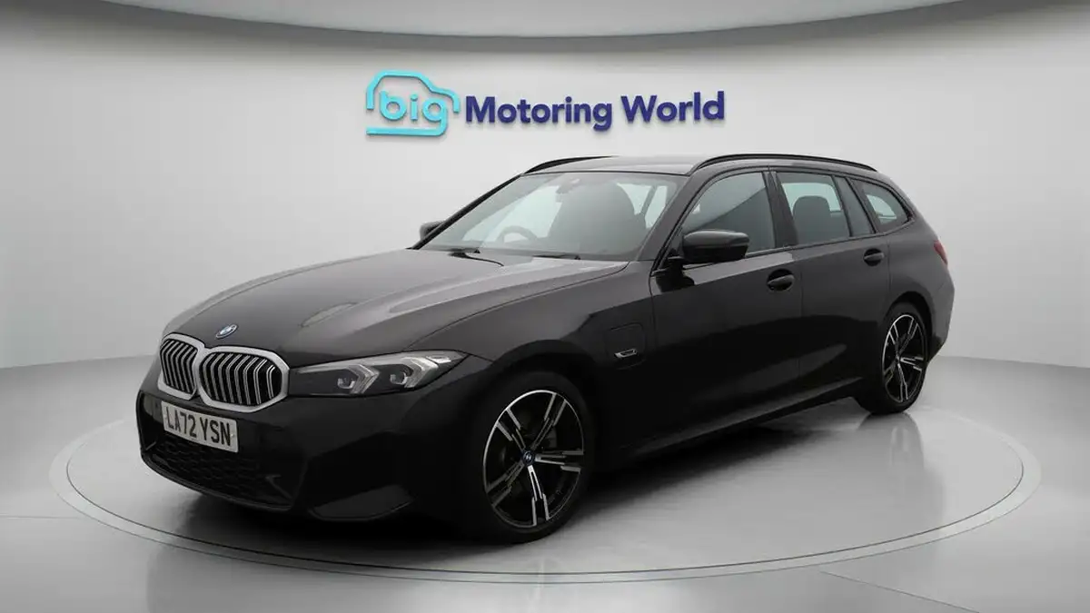 2022-bmw-3-series-20-330e-m-sport-touring-5d-big-3